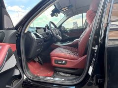 BMW X5 2023 xDrive 30Li Exclusive M Sports Night Package - фото 2