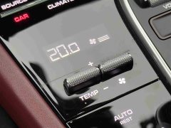Porsche 2021 Porsche Cayenne E-Hybrid 2.0T - фото 16