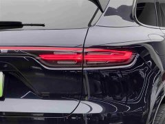 Porsche 2021 Porsche Cayenne E-Hybrid 2.0T - фото 19