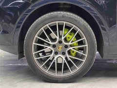 Porsche 2021 Porsche Cayenne E-Hybrid 2.0T - фото 4