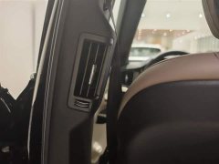 Volvo XC90 plug-in hybrid facelift T8 Zhizun Deluxe Edition 7 seats - фото 16