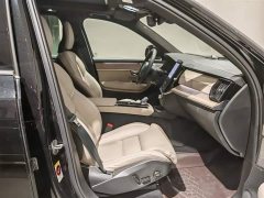 Volvo XC90 plug-in hybrid facelift T8 Zhizun Deluxe Edition 7 seats - фото 6
