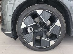 Volvo XC70 plug-in hybrid 2026 four-wheel drive ultra-long range Ultra - фото 9