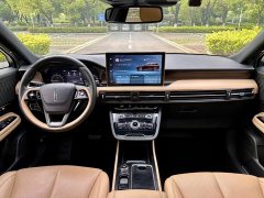 Lynk & Co Adventurer 2.0T Two-wheel drive Premium Edition - фото 4
