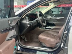 BMW 7 Series 2023 735Li M Sports Package - фото 4