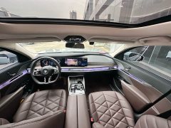 BMW 7 Series 2023 735Li M Sports Package - фото 9