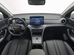 Lynk & Co Hiace 05 DM-i 115KM Honor Type - фото 5