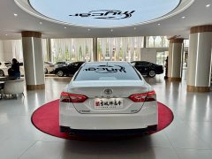 Toyota Camry 2023 2.0GVP Leading Edition - фото 6