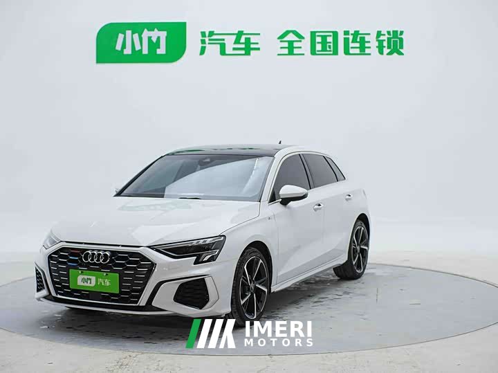 Audi A3 Sportback 35 TFSI stylish and sporty - автомобиль из Китая