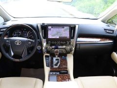 Toyota Alphard 2021 Hybrid 2.5L Luxury - фото 15