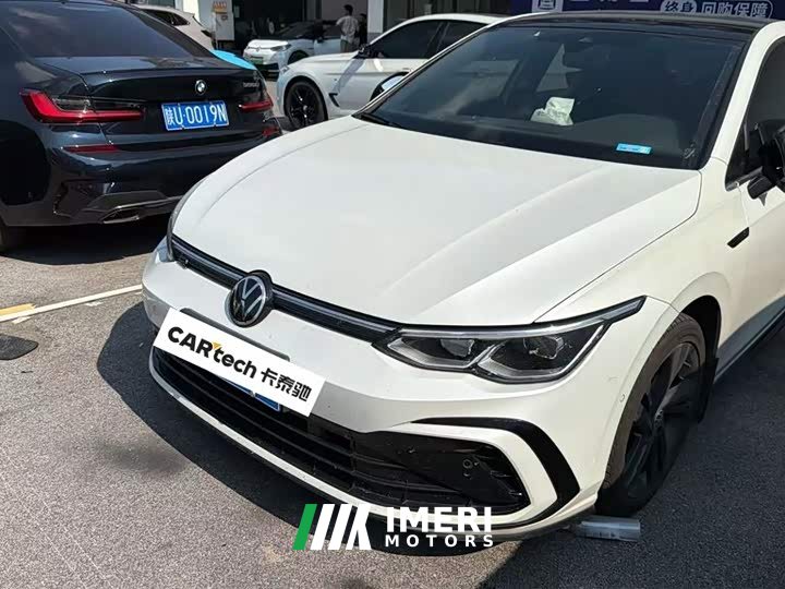 Volkswagen Golf 2021 280TSI DSG R-Line - автомобиль из Китая