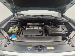Lexus Touron 530 V6 four-wheel drive flagship version - фото 6
