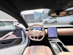 NIO ET5 75kWh - фото 19