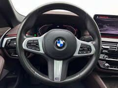 BMW 5 Series facelift 525Li M Sports Package - фото 10