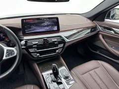 BMW 5 Series facelift 525Li M Sports Package - фото 14