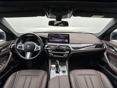 BMW 5 Series facelift 525Li M Sports Package - фото 16