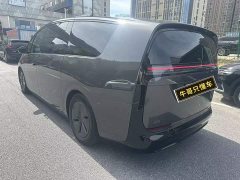 Li Auto Ideal MEGA Ultra - фото 4