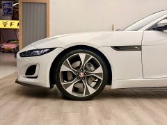 Jaguar F-TYPE P300 hardtop version R-DYNAMIC BLACK - фото 6