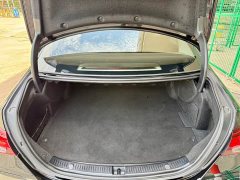 Mercedes-Benz E-Class New Energy 2 E 350 e L plug-in hybrid sedan - фото 16