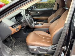 Hongqi E-QM5 Charging Qixiang Edition - фото 3