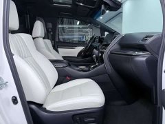 Lexus LM 2020 300h four-seat Royal Edition - фото 10