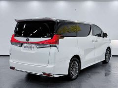 Lexus LM 2020 300h four-seat Royal Edition - фото 4