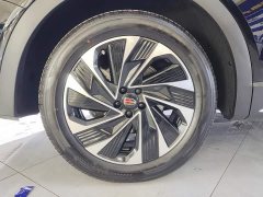 Hongqi HS7 PHEV 2.0T PHEV four-wheel drive Qichang version 6 seats - фото 6
