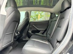 Tesla Model Y rear-wheel drive version - фото 6
