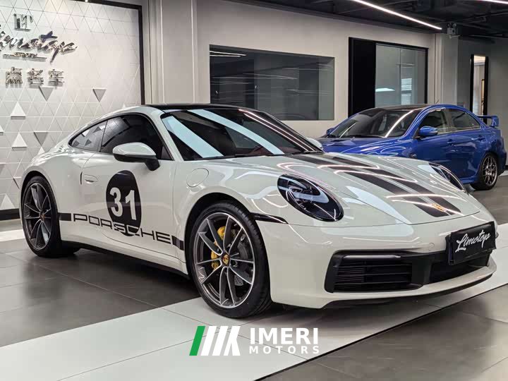 Porsche 911 Carrera 3.0T - автомобиль из Китая