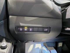 Toyota Venza 2.0L CVT FWD Premium Edition - фото 20