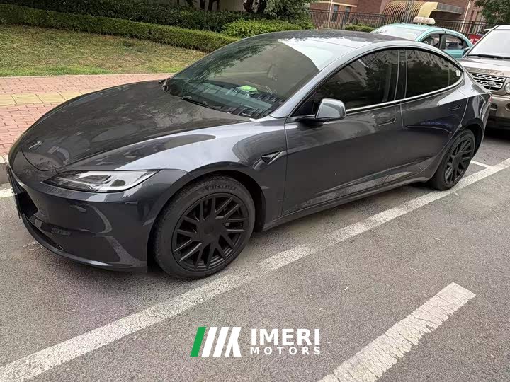 Tesla Model 3 2023 rear-wheel drive version