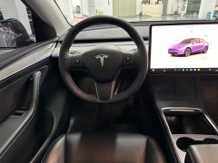 Tesla Model Y rear-wheel drive version - фото 9