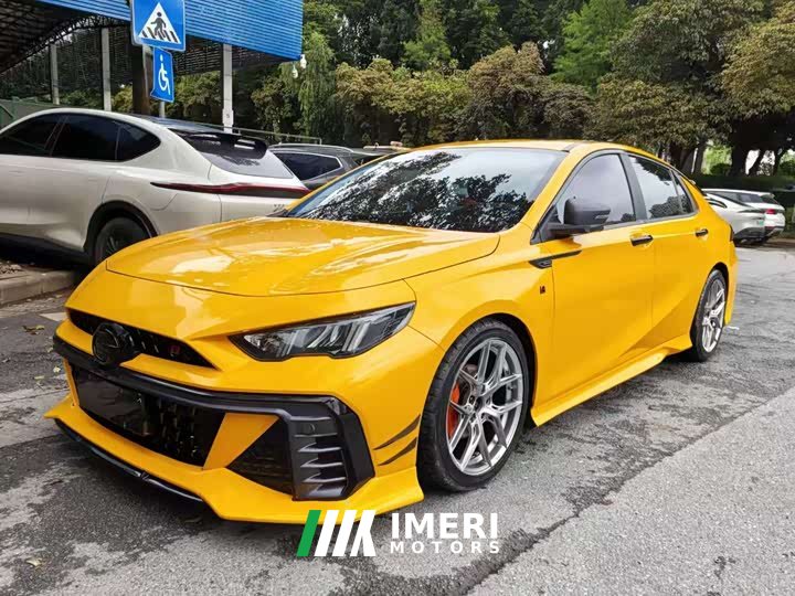 Trumpchi Shadow Leopard 2022 270T DCT J16 R-style track version