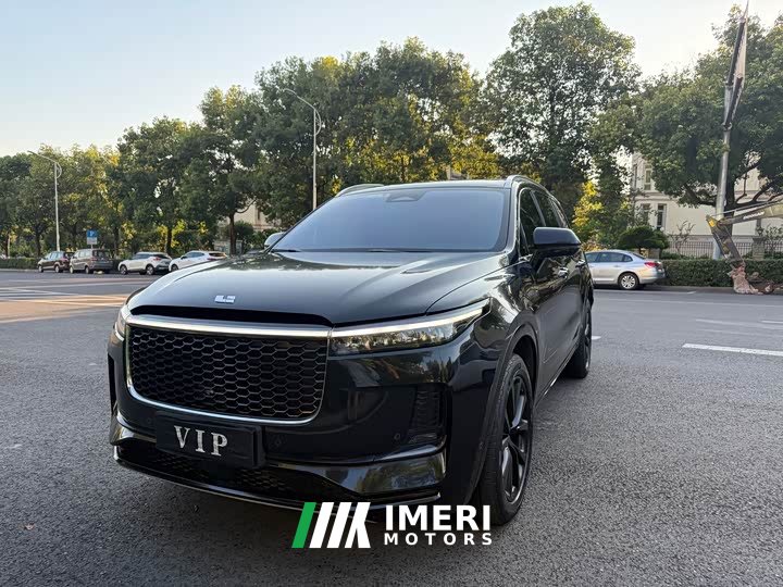 Li Auto ONE Extended-Range 6-Seater - автомобиль из Китая