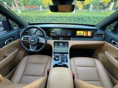 Li Auto ONE Extended-Range 6-Seater - фото 20