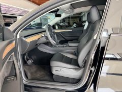 Tesla Model Y rear-wheel drive version - фото 6