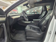 Tesla Model Y rear-wheel drive version - фото 10