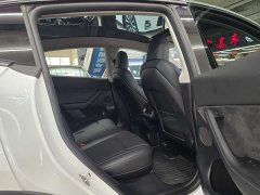 Tesla Model Y rear-wheel drive version - фото 14