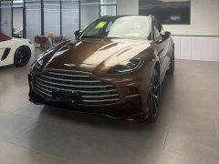 Aston Martin DBX 4.0T V8 707 - фото 1