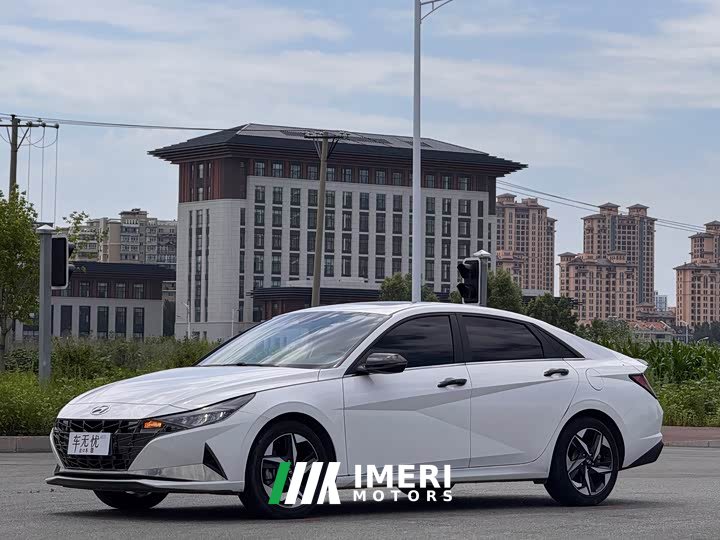 Lexus Elantra 2022 240TGDi DCT LUX Premium Edition - автомобиль из Китая
