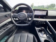 Lexus Elantra 2022 240TGDi DCT LUX Premium Edition - фото 18