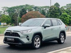 Toyota RAV4 Rongfang 2.0L CVT two-wheel drive fashion version - фото 1