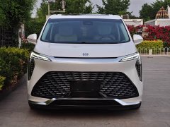 BMW Century 2.0T Six-Seater Yunshi Edition - фото 2