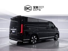 Toyota Hiace 3.5L Automatic - фото 3