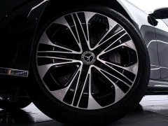 Mercedes-Benz E-Class New Energy 2024 E 350 e L plug-in hybrid sedan - фото 16