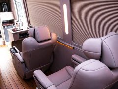Lynk & Co Coaster 4.0L manual - фото 12