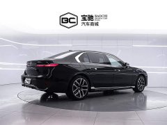 BMW 7 Series 2023 735Li M Sports Package - фото 3