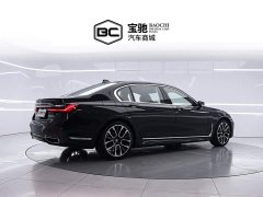 BMW 7 Series 740Li xDrive M Sport Executive Package - фото 3