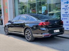 Volkswagen Magotan 2020 330TSI DSG Leading Edition - фото 4