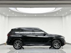 BMW X5 2025 xDrive 30Li Exclusive M Sports Night Package - фото 4